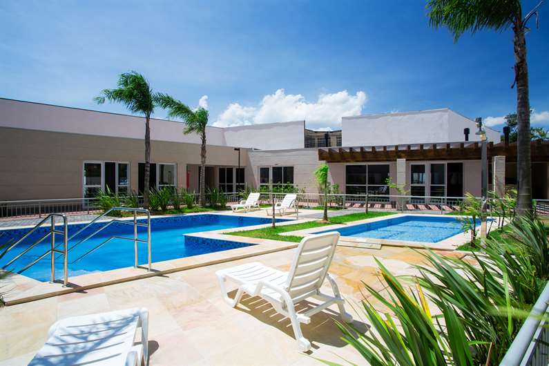 apartamento-supera-condominio-clube-foto-real-da-piscina–1680×53-003